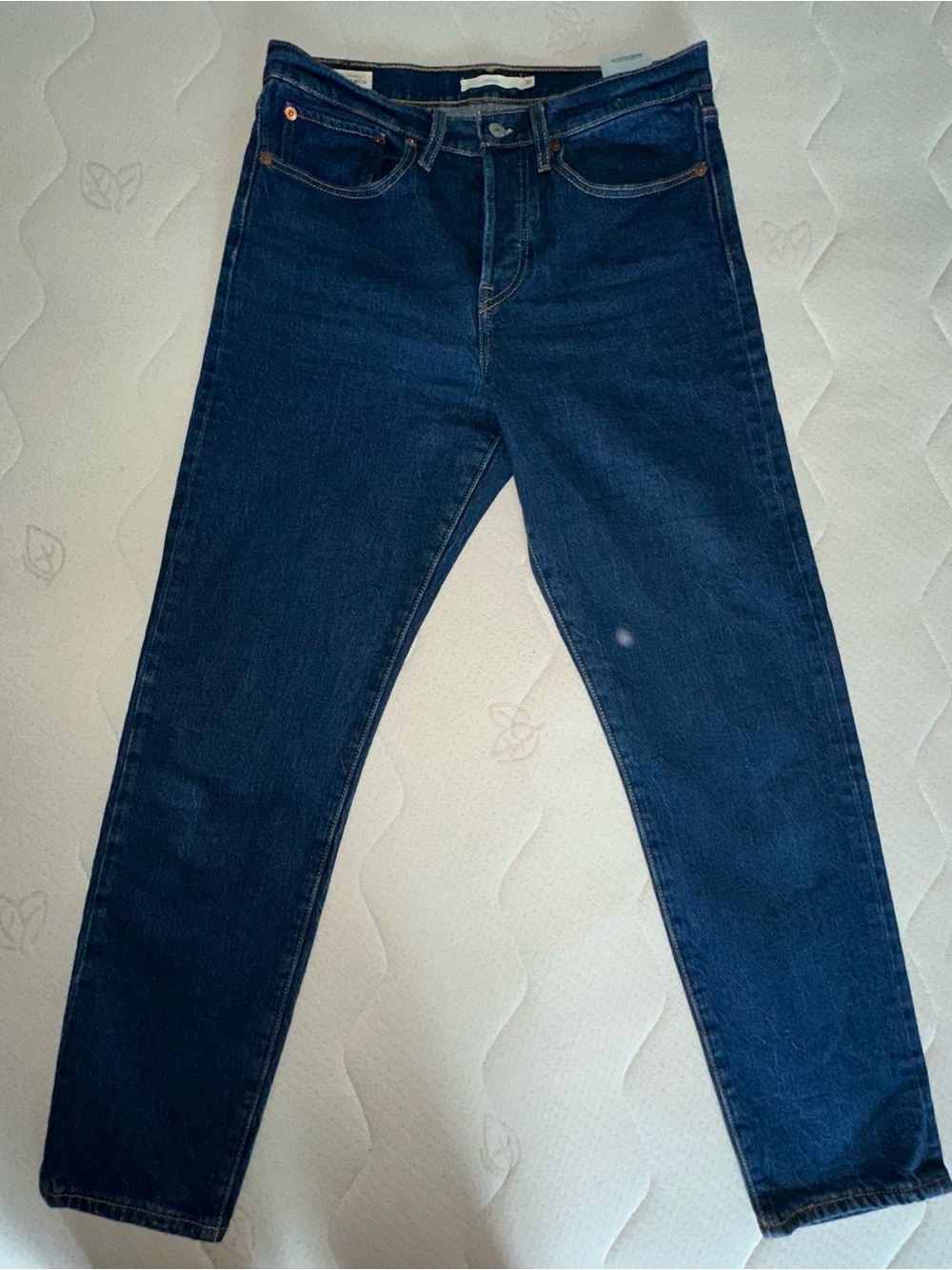 Levi's wedgie Women's Dark Blue Ankle-Length Cropped Jeans size 30